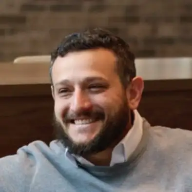 Yotam Livnat, therapist