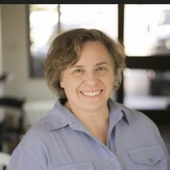 Shawna Henry, therapist